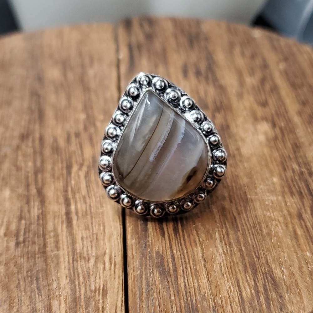 Size 9 R315 sterling ring